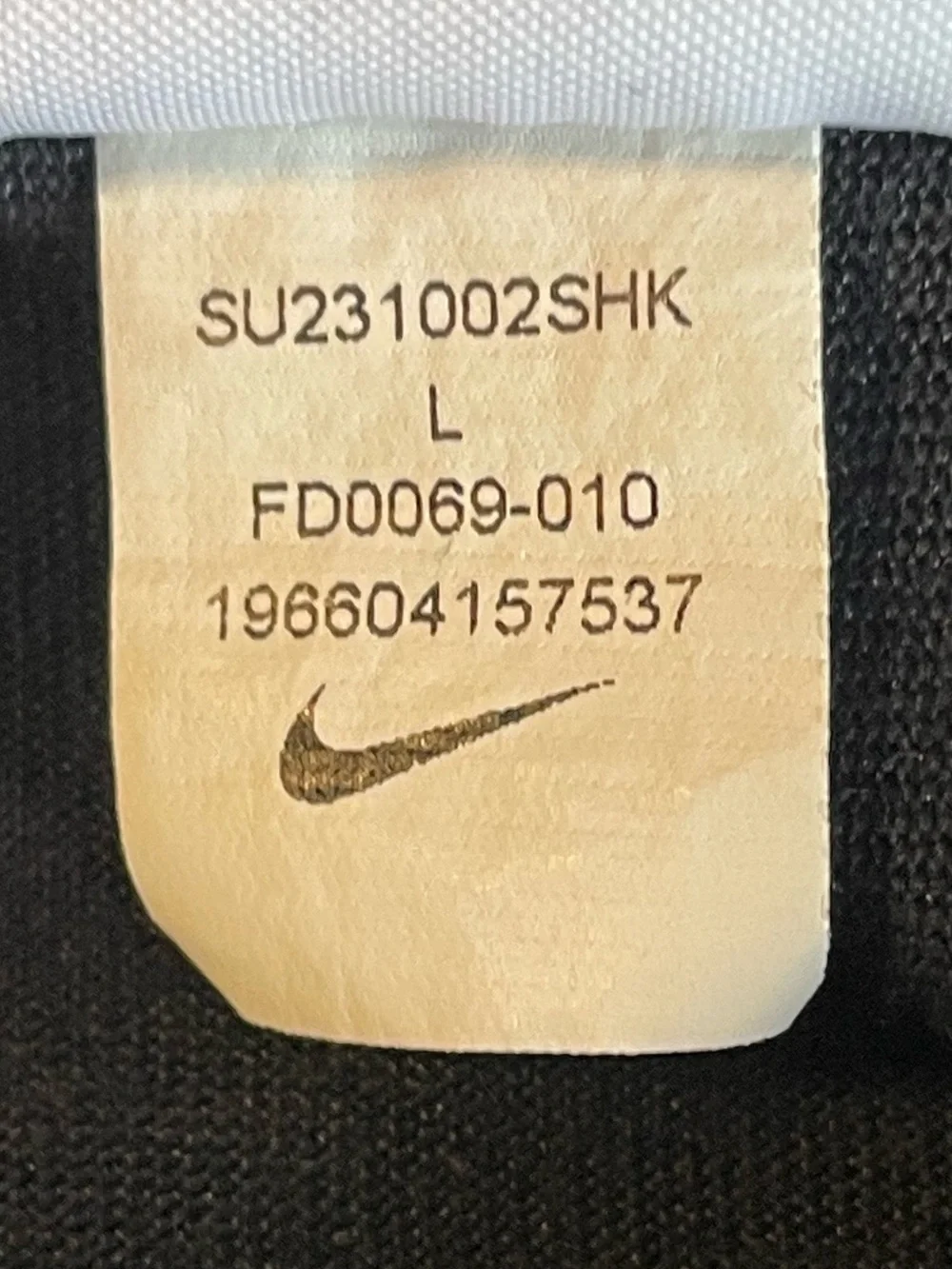 Nike Dri-Fit Basketball Men’s Short Sleeve Floral Black T-Shirt. FD0069-010; L